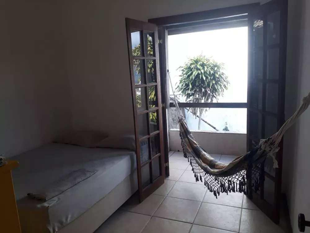 Casa, 4 quartos, 270 m² - Foto 26