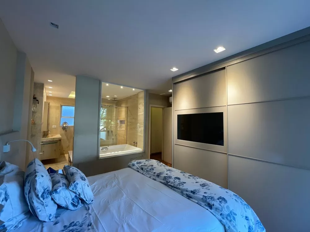 Apartamento, 3 quartos, 200 m² - Foto 1