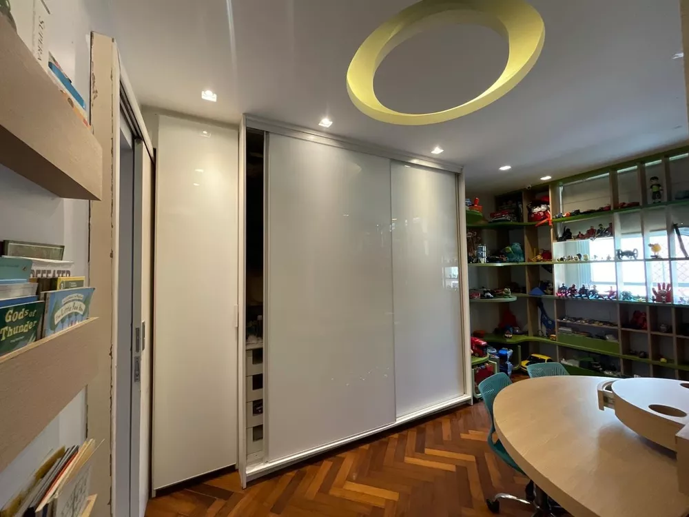 Apartamento, 3 quartos, 200 m² - Foto 2