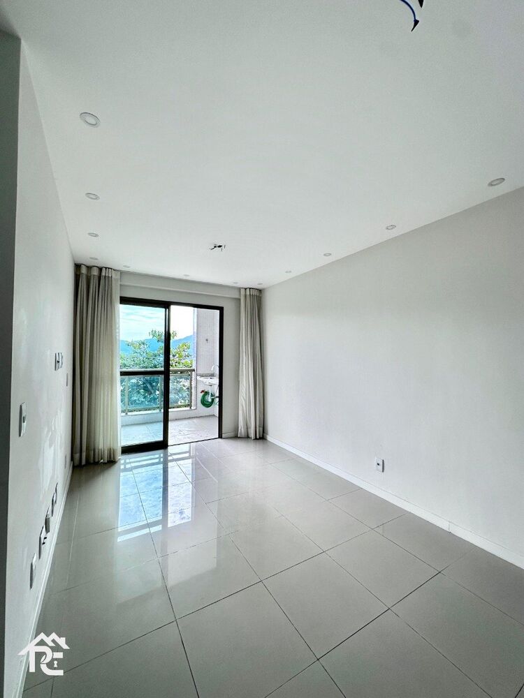 Apartamento à venda com 2 quartos, 92m² - Foto 1