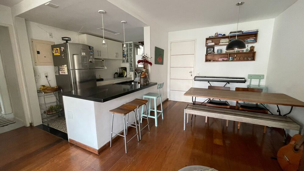 Apartamento à venda com 3 quartos, 110m² - Foto 2