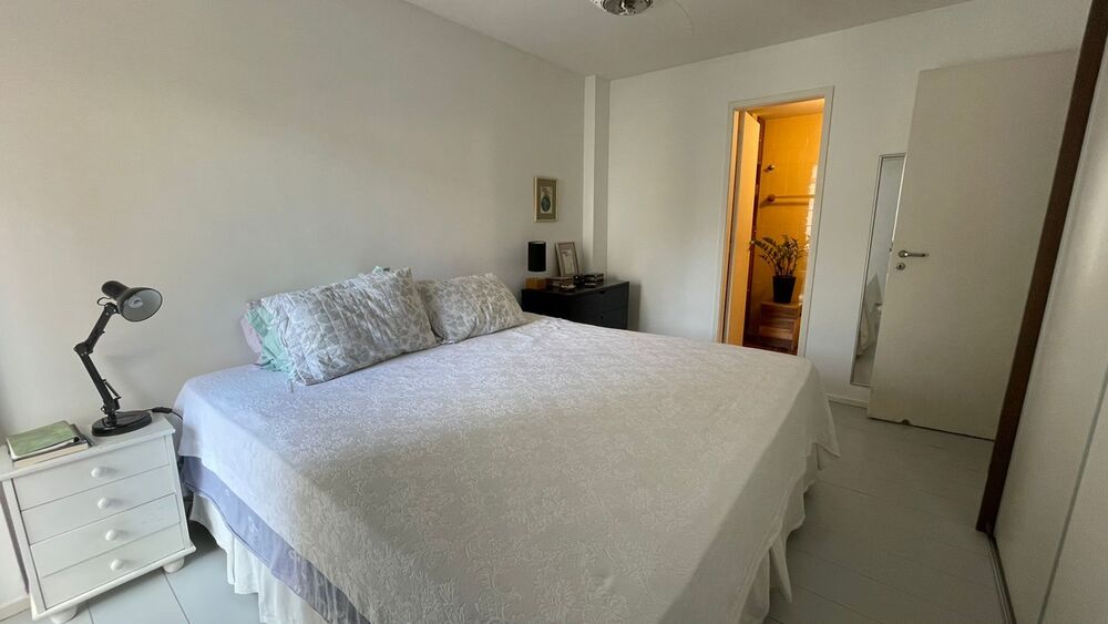 Apartamento à venda com 3 quartos, 110m² - Foto 3