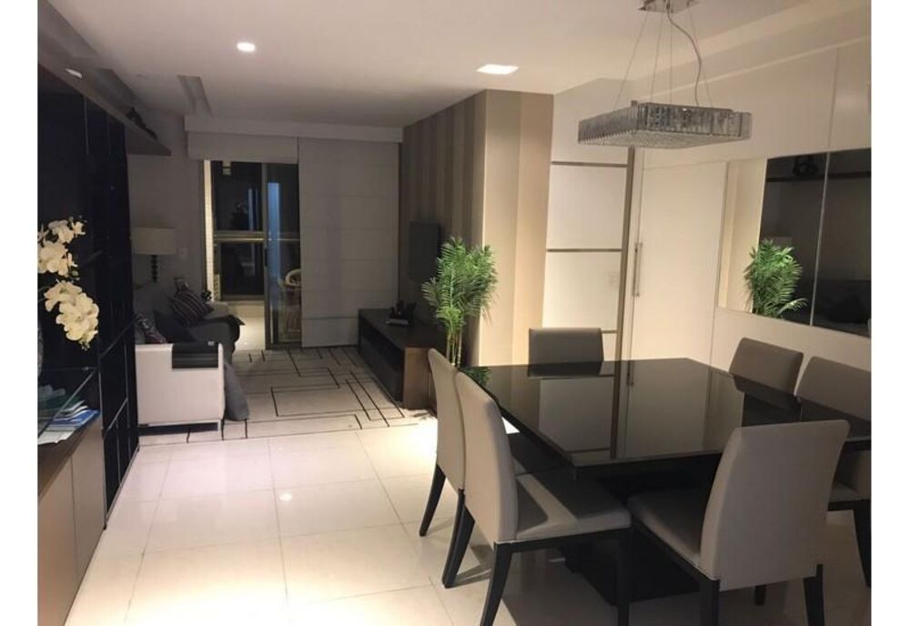 Apartamento à venda com 4 quartos, 150m² - Foto 1