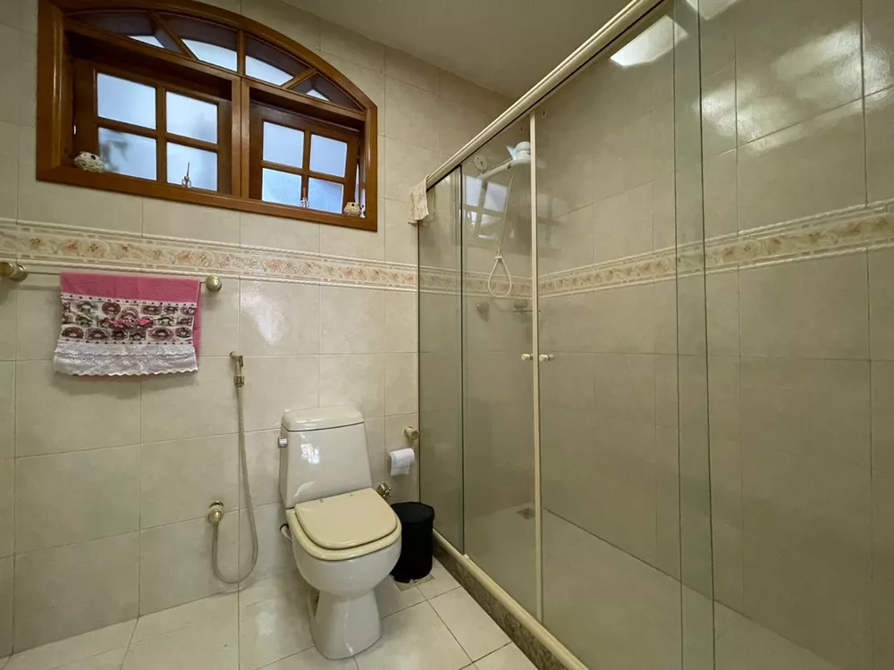 Casa, 4 quartos, 300 m² - Foto 22