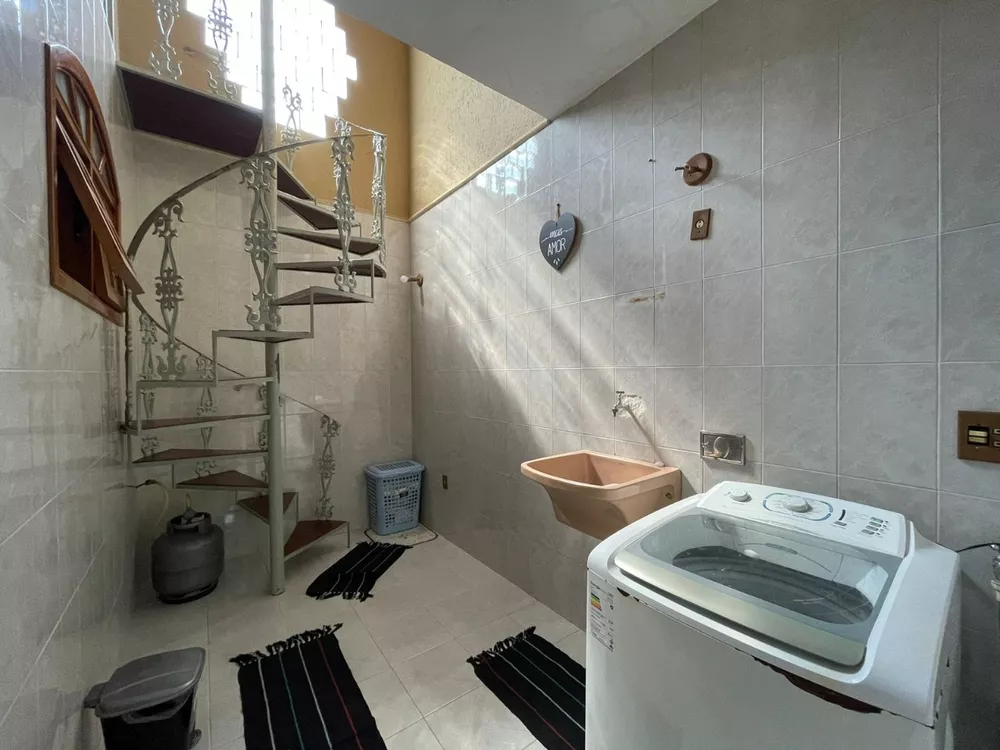 Casa, 4 quartos, 300 m² - Foto 35