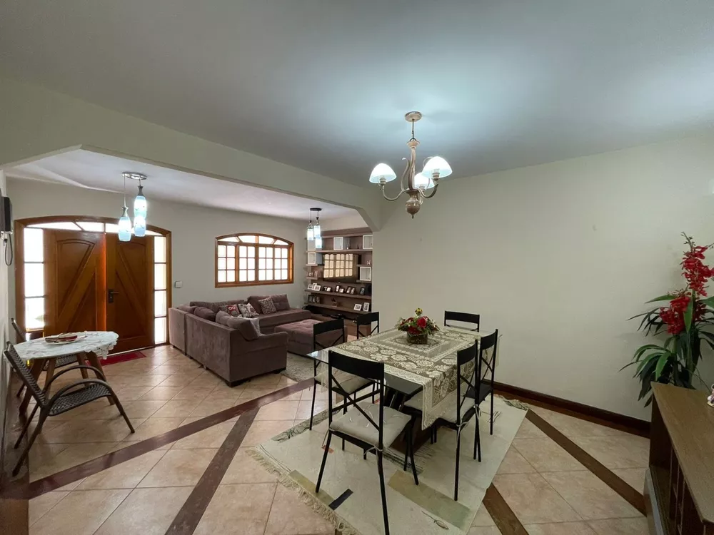 Casa, 4 quartos, 300 m² - Foto 8