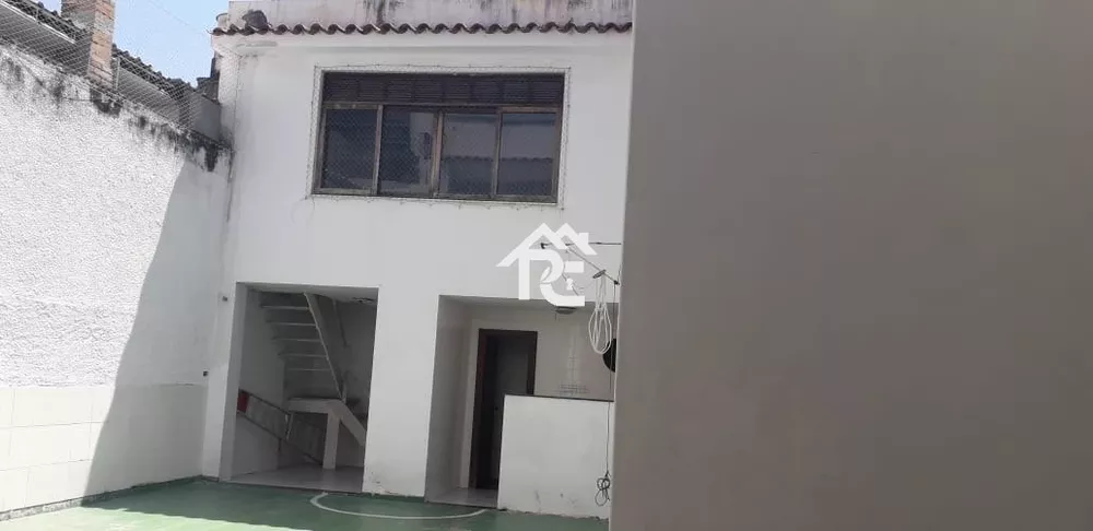 Casa, 4 quartos, 170 m² - Foto 1