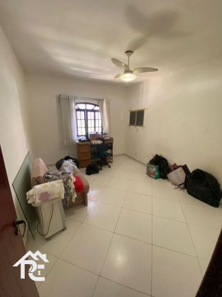 Casa à venda com 3 quartos, 120m² - Foto 2