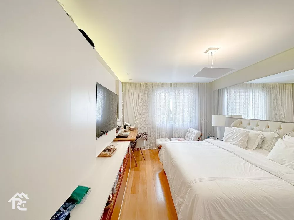 Apartamento, 3 quartos, 270 m² - Foto 9