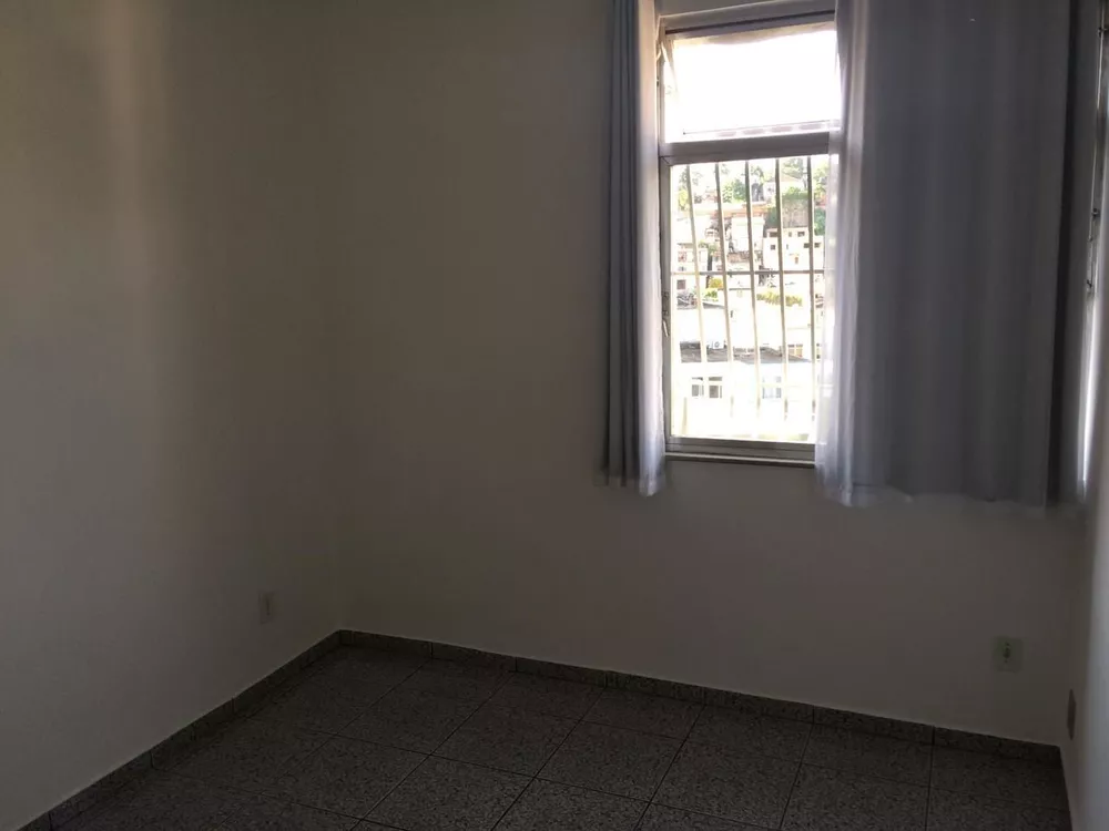 Apartamento à venda com 3 quartos, 98m² - Foto 3