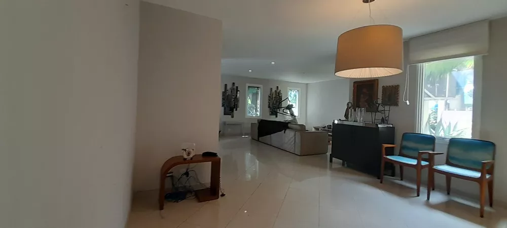 Casa de Condomínio à venda com 4 quartos, 353m² - Foto 3