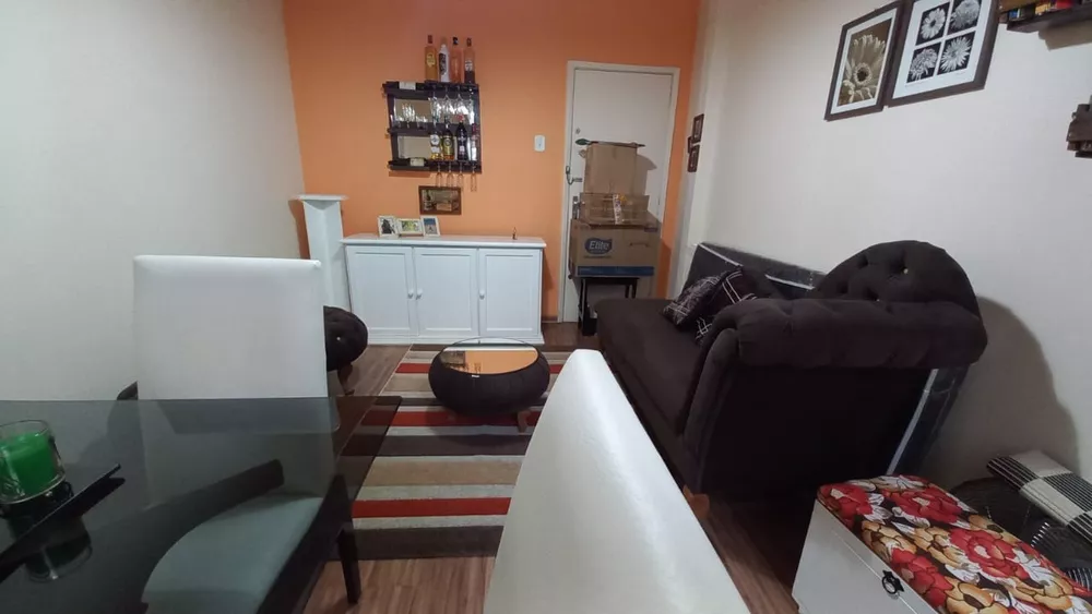 Apartamento à venda com 1 quarto, 45m² - Foto 1