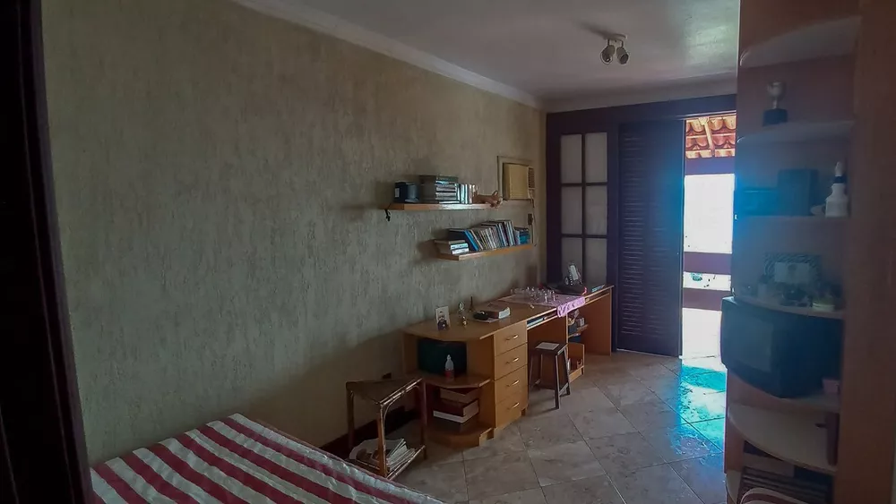Casa, 4 quartos, 300 m² - Foto 24
