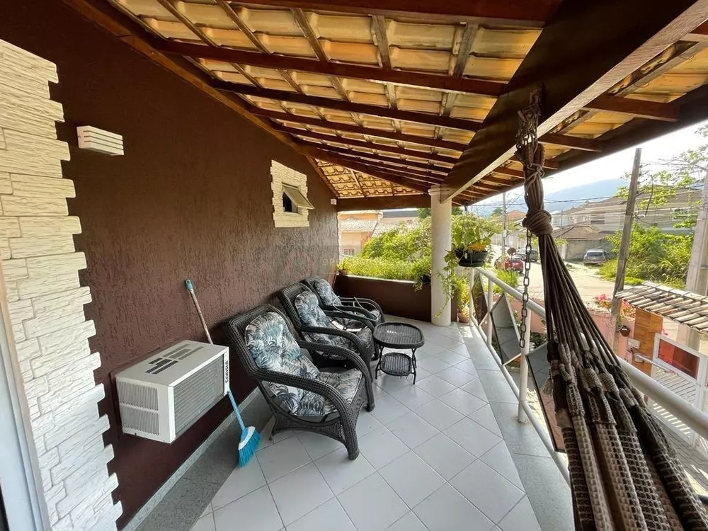 Casa de Condomínio à venda com 5 quartos, 280m² - Foto 4