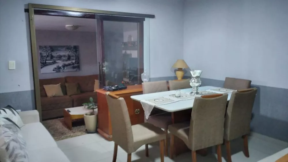 Casa, 3 quartos, 256 m² - Foto 8