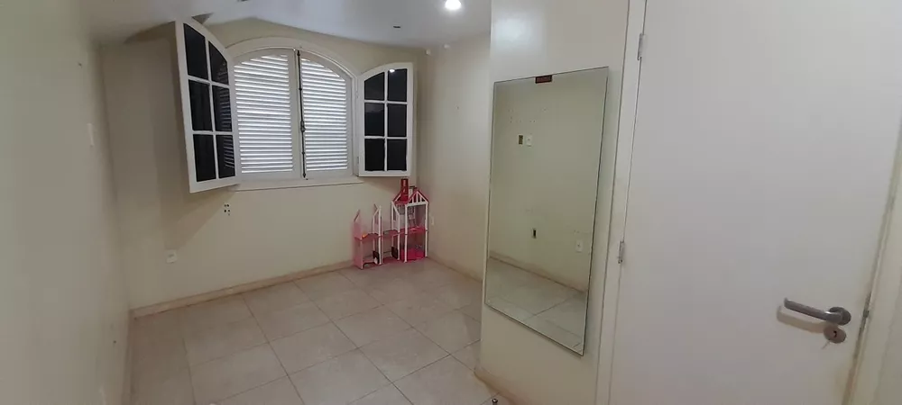 Casa, 5 quartos, 297 m² - Foto 2