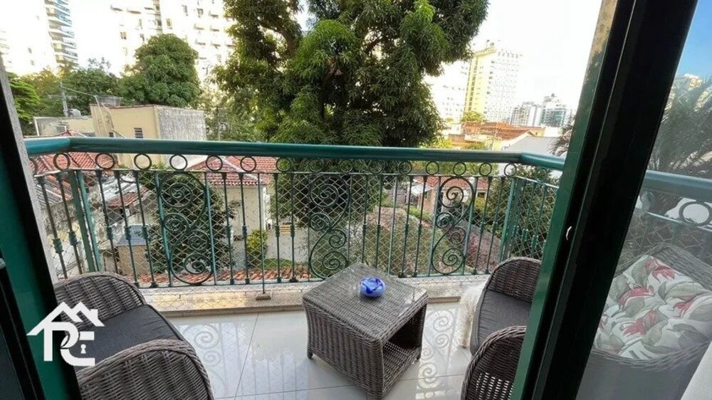 Apartamento à venda com 3 quartos, 140m² - Foto 1