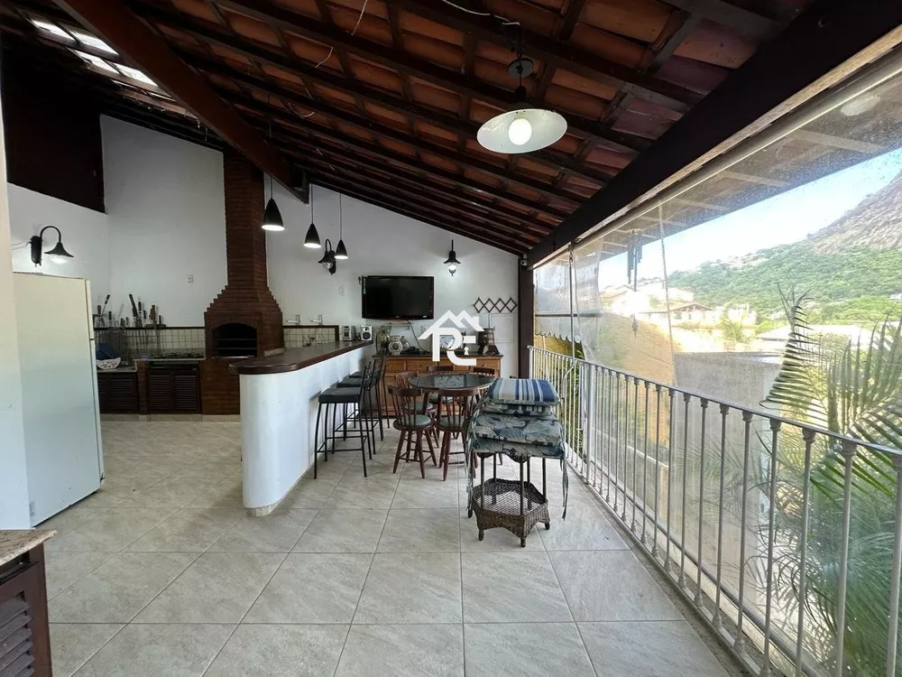 Casa, 4 quartos, 380 m² - Foto 1