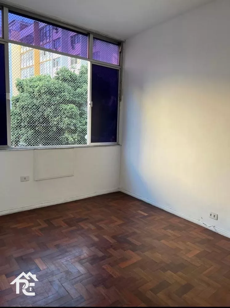 Apartamento à venda com 3 quartos, 90m² - Foto 2