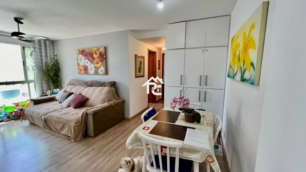 Apartamento à venda com 2 quartos, 60m² - Foto 1