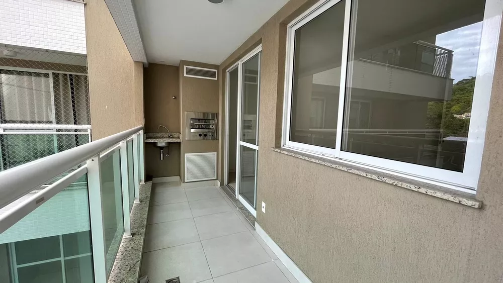 Apartamento à venda com 2 quartos, 62m² - Foto 1