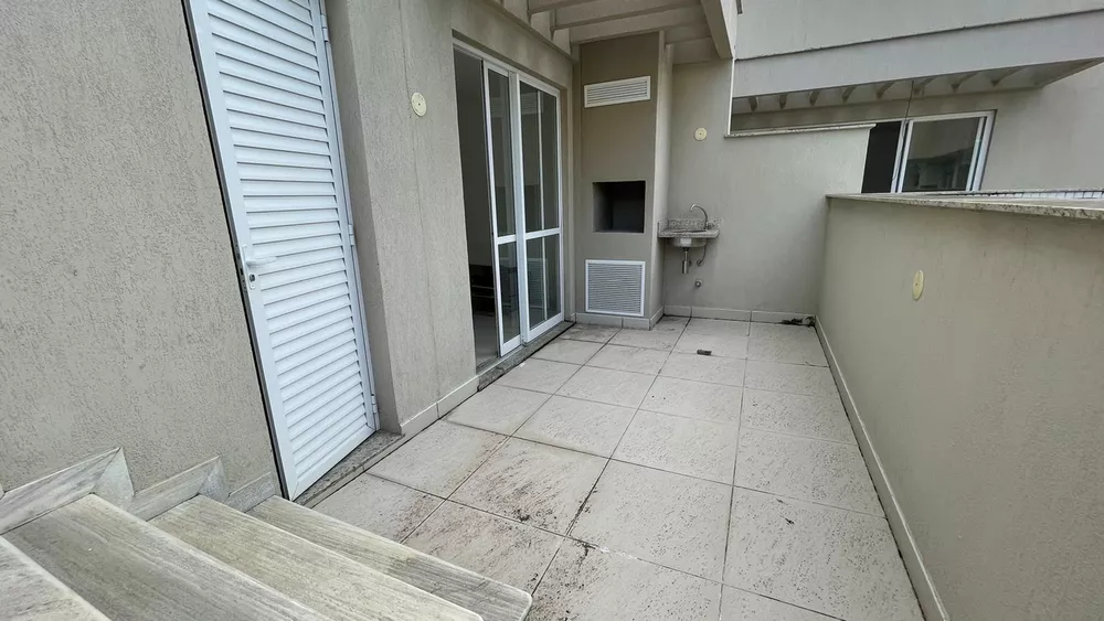 Cobertura à venda com 3 quartos, 146m² - Foto 2