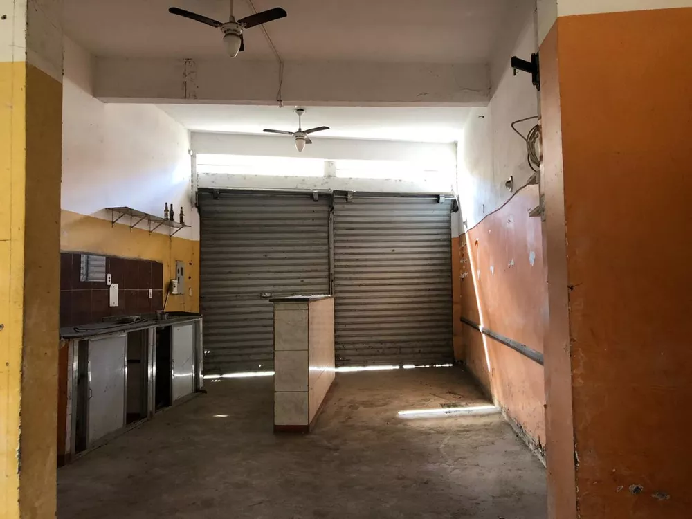 Sobrado à venda com 3 quartos, 200m² - Foto 2