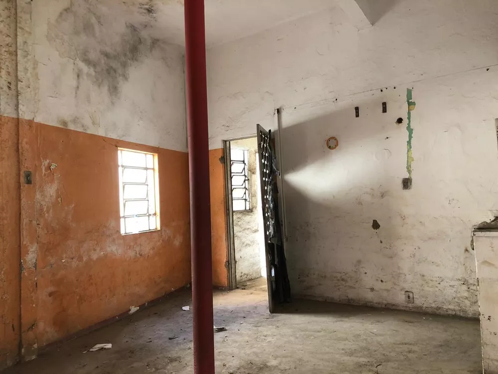 Sobrado à venda com 3 quartos, 200m² - Foto 4