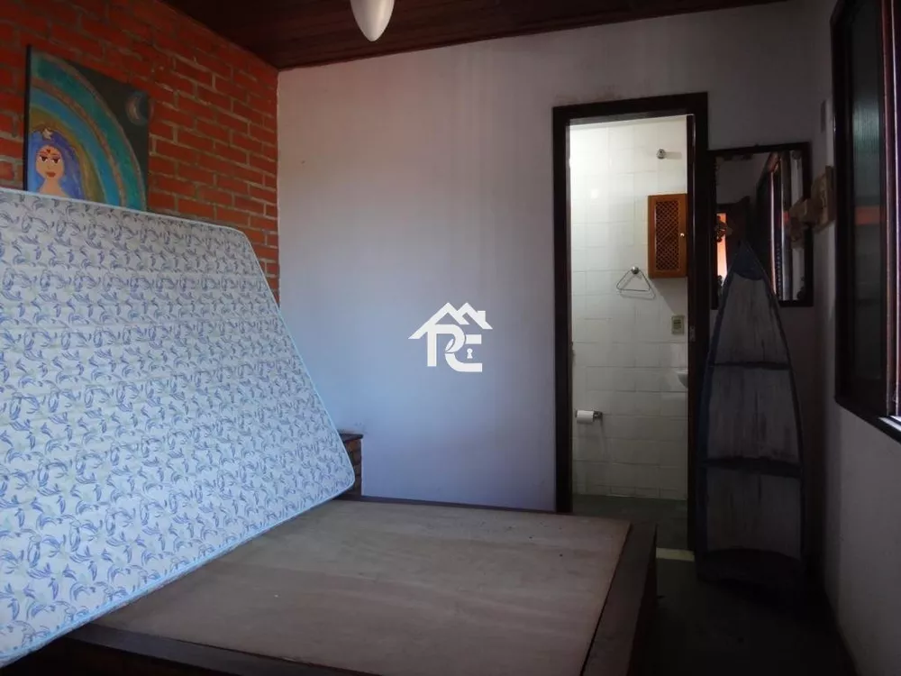 Casa, 7 quartos, 250 m² - Foto 1