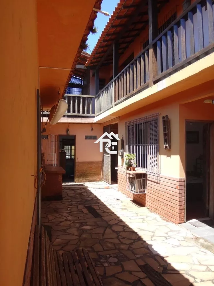 Casa, 7 quartos, 250 m² - Foto 2