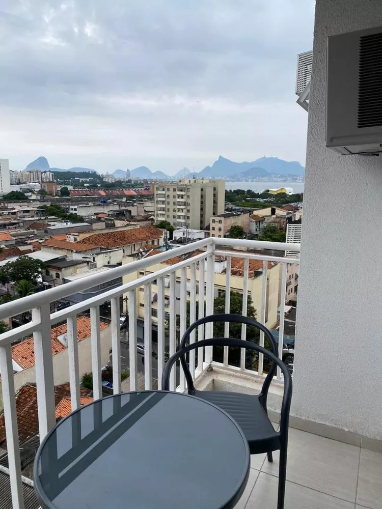 Apartamento à venda com 2 quartos, 65m² - Foto 3