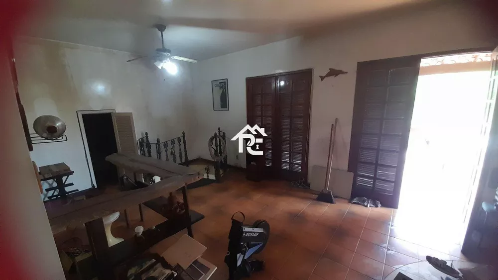 Casa à venda com 4 quartos, 272m² - Foto 3