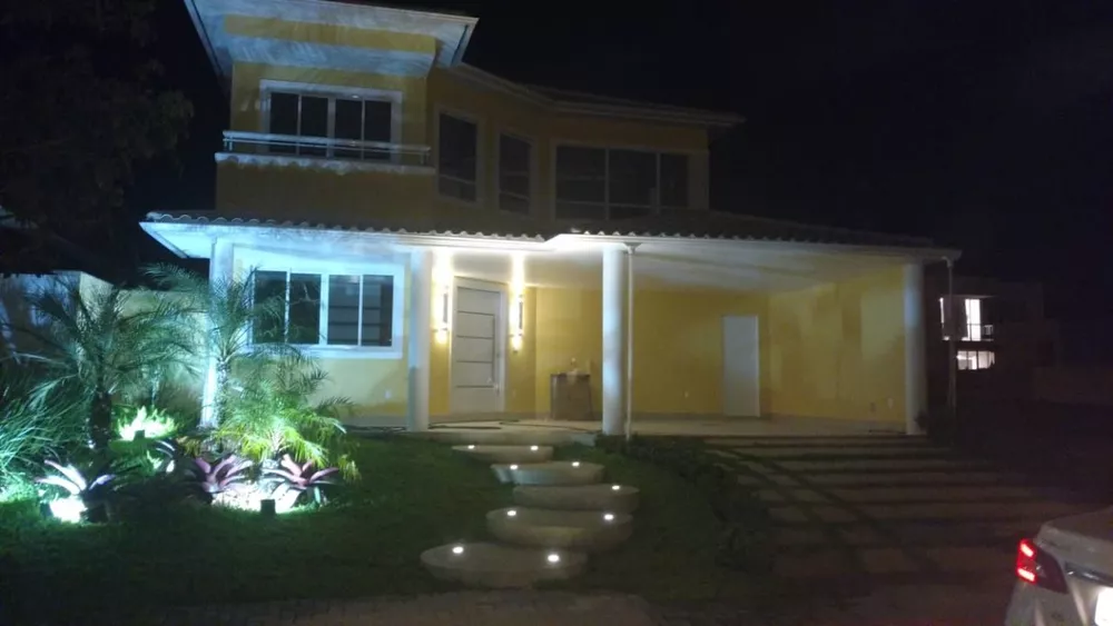 Casa de Condomínio à venda com 3 quartos, 183m² - Foto 1