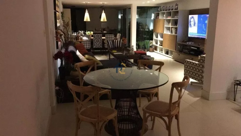Casa, 4 quartos, 351 m² - Foto 11