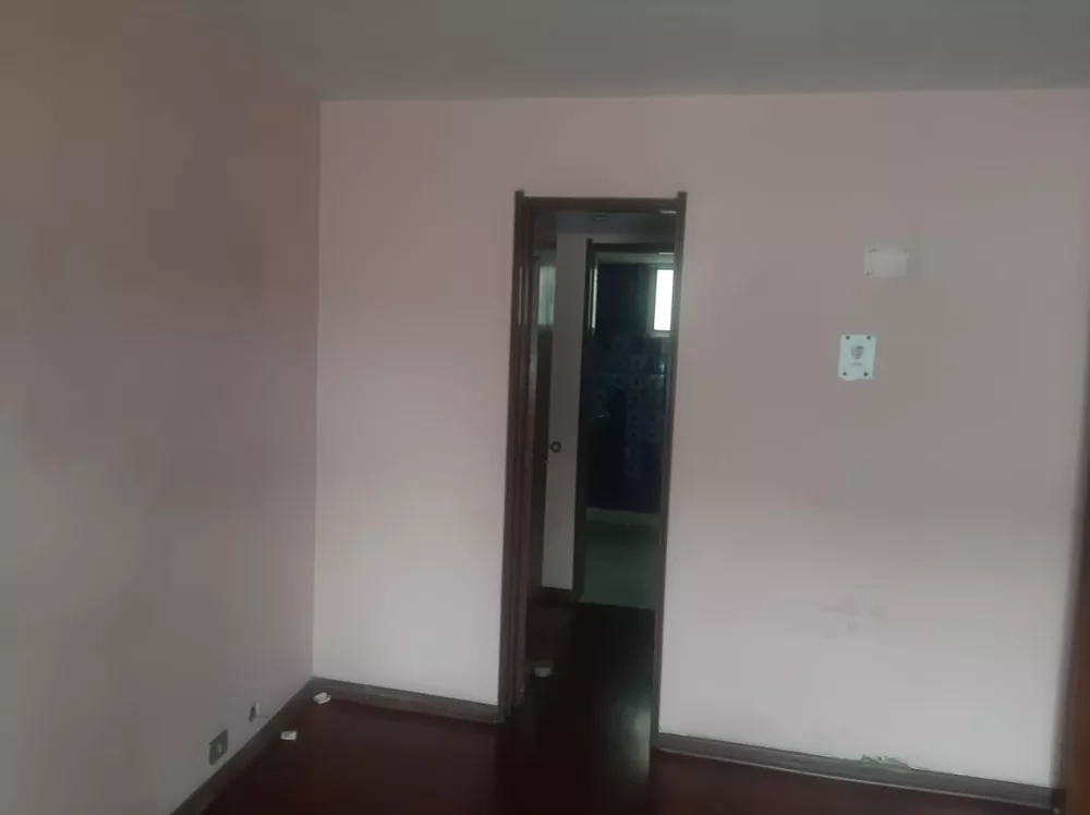 Apartamento à venda com 4 quartos, 150m² - Foto 4