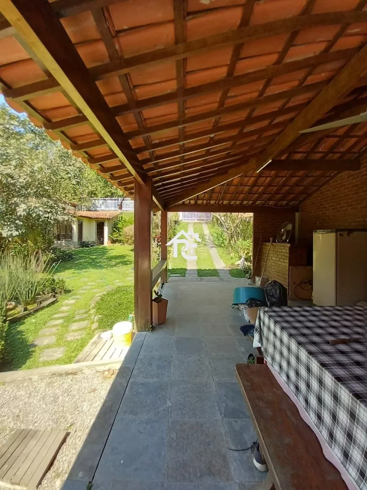 Casa à venda com 3 quartos, 180m² - Foto 3