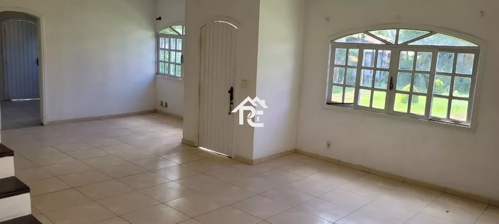 Casa, 4 quartos, 216 m² - Foto 2