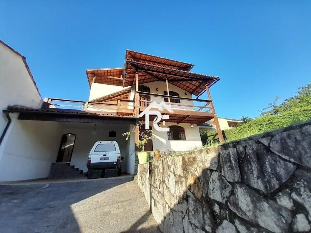 Casa, 4 quartos, 274 m² - Foto 1