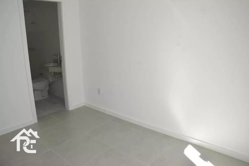 Casa, 3 quartos, 243 m² - Foto 4