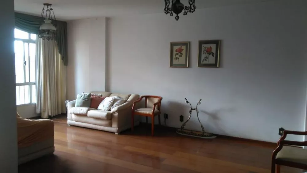 Apartamento à venda com 4 quartos, 130m² - Foto 1