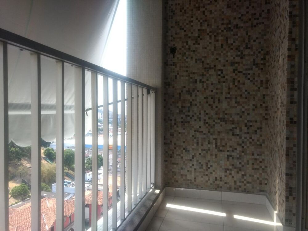 Apartamento à venda com 2 quartos, 85m² - Foto 2