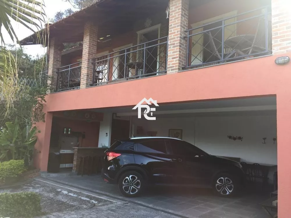 Casa de Condomínio à venda com 3 quartos, 222m² - Foto 1