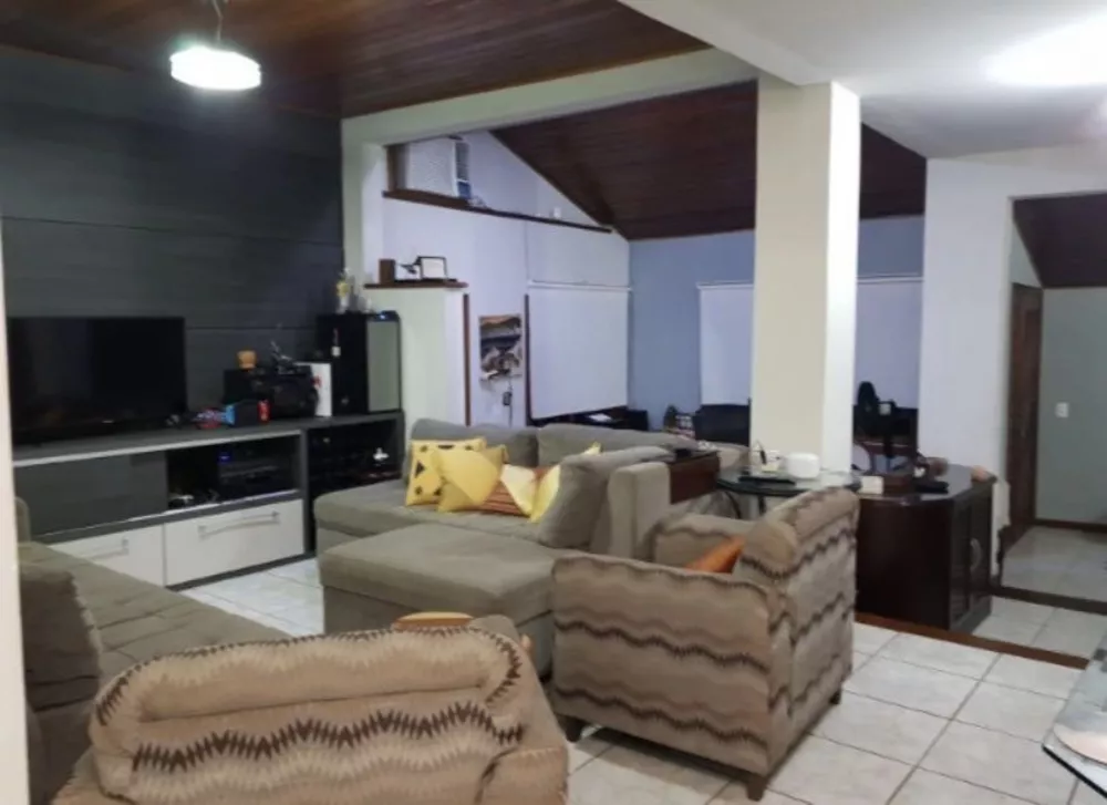 Casa de Condomínio à venda com 7 quartos, 410m² - Foto 4