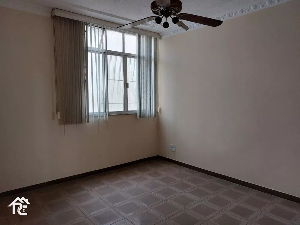 Apartamento à venda com 2 quartos, 72m² - Foto 2