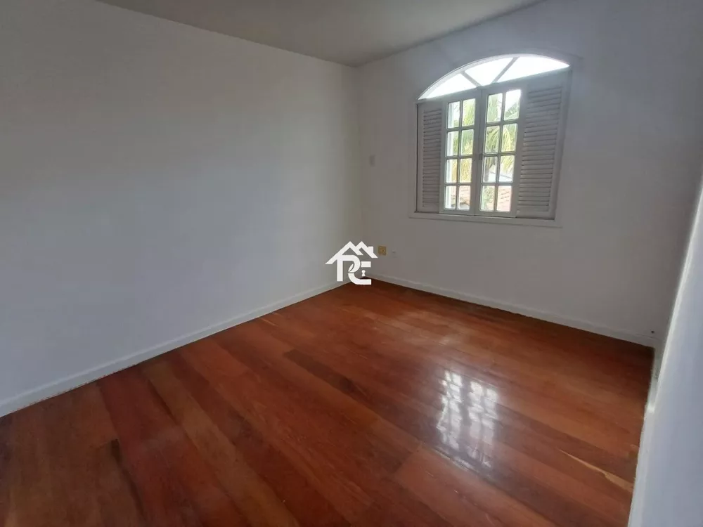 Casa, 4 quartos, 240 m² - Foto 21