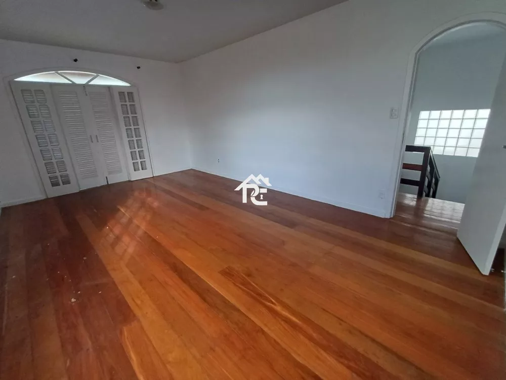 Casa, 4 quartos, 240 m² - Foto 19