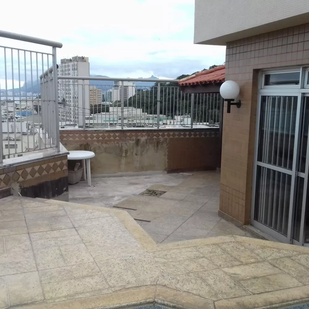 Cobertura à venda com 4 quartos, 250m² - Foto 5