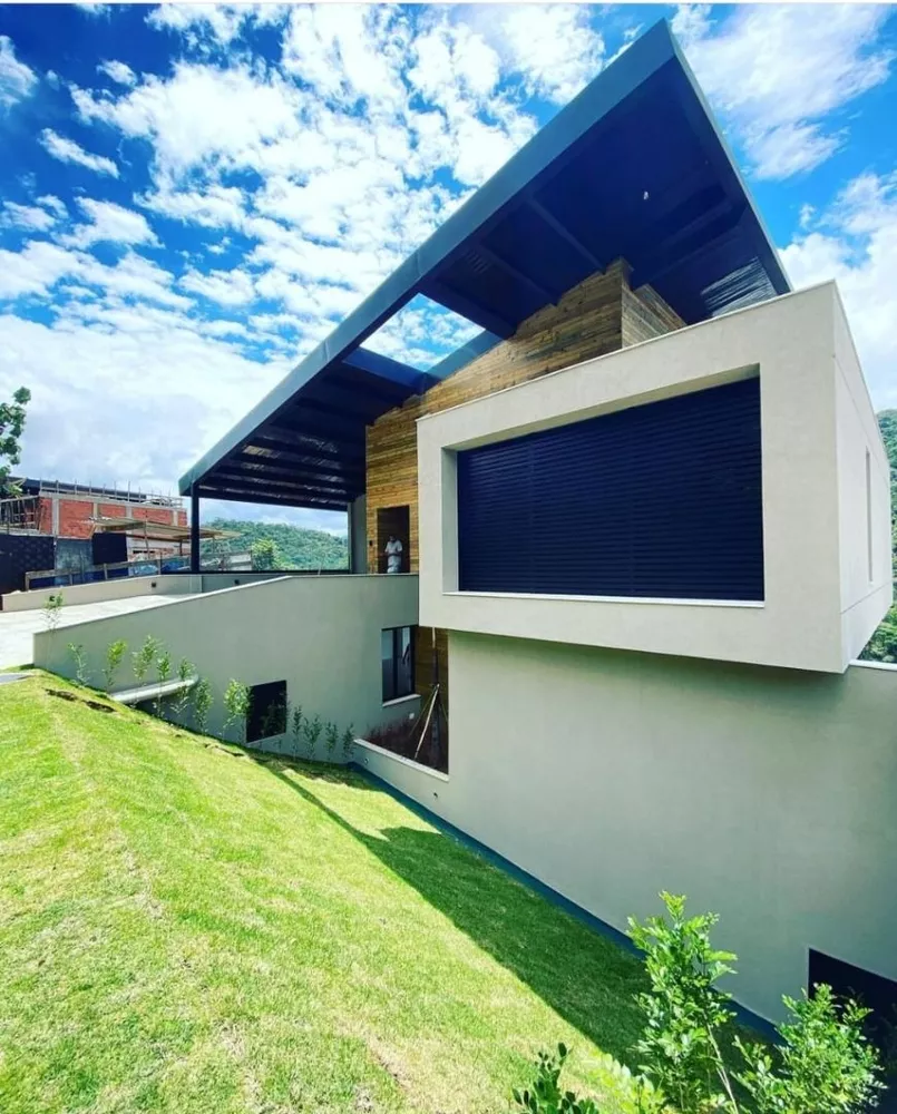 Casa de Condomínio à venda com 3 quartos, 487m² - Foto 2