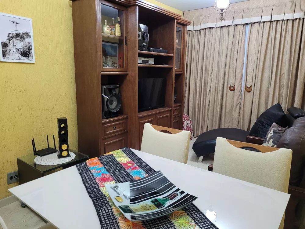 Apartamento à venda com 2 quartos, 60m² - Foto 1