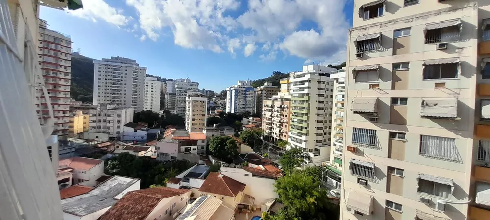 Apartamento à venda com 2 quartos, 75m² - Foto 4